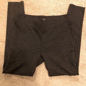 LOFT leggings size small, black and gold print